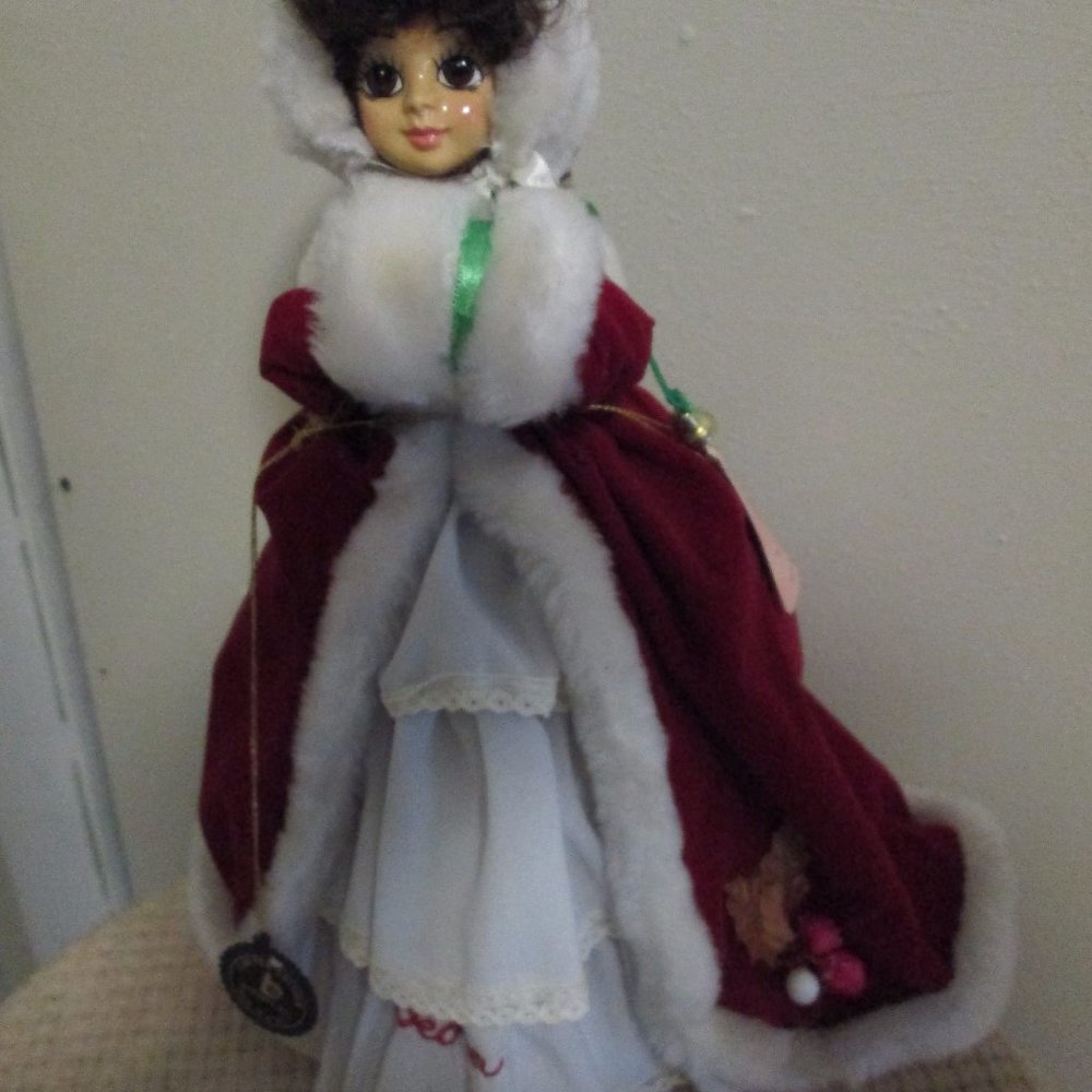 December musical doll  Brinn